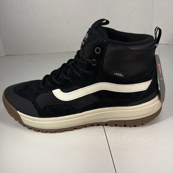 NWT Vans UltraRange EXO Mte Hi Top Hiking/Action Shoes Women’s 9.5 Men’s 8 - Picture 2 of 10